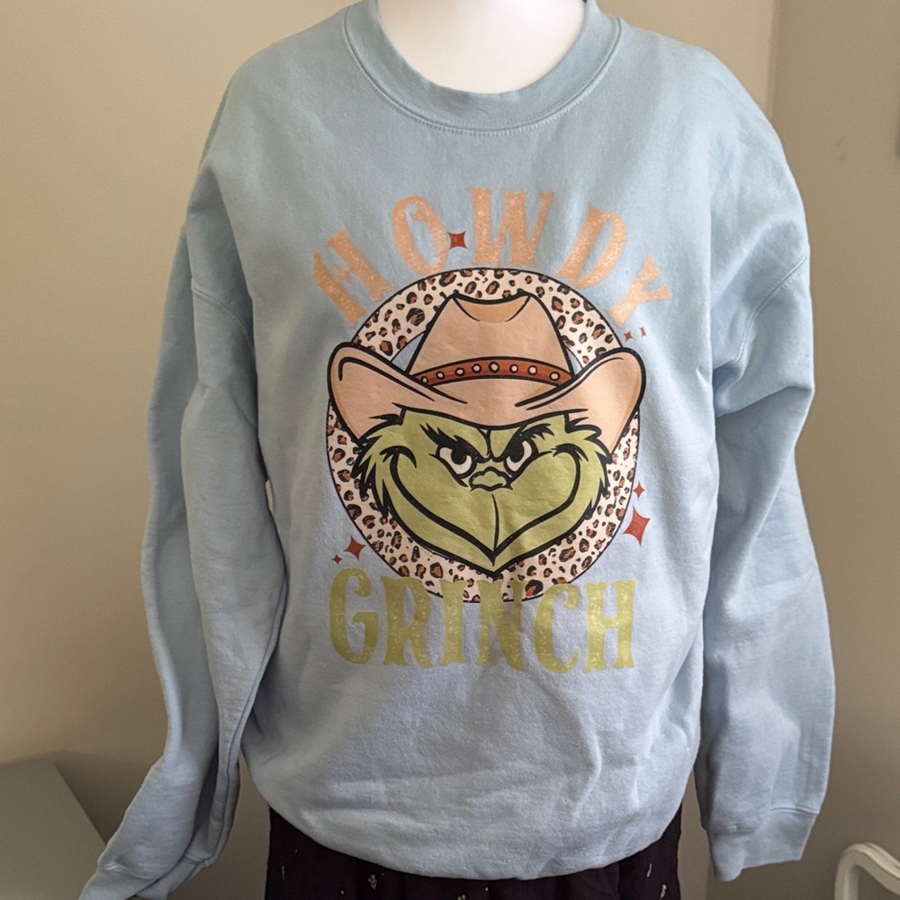 Howdy Grinch Light Blue Sweatshirt Gildan Heavy Blend